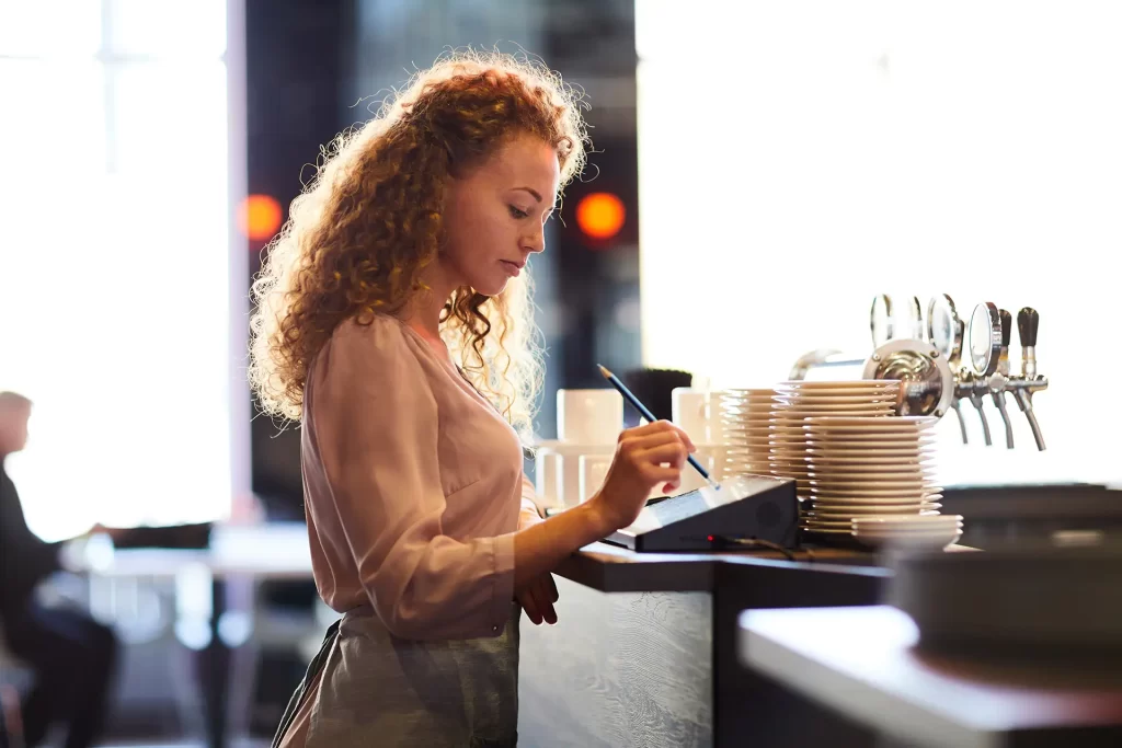 How POS Systems Help Restaurants Optimize Efficiency and Financial Performance